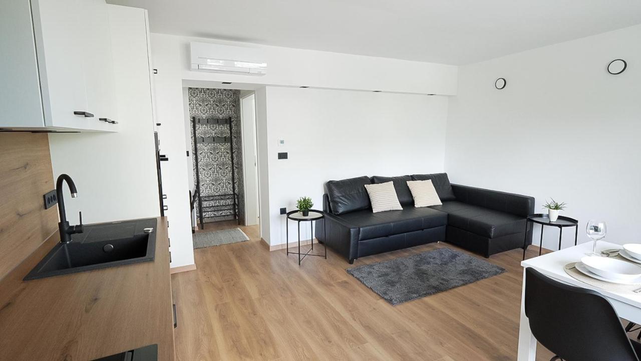 Residence Black&White Ljubljana Bilik gambar
